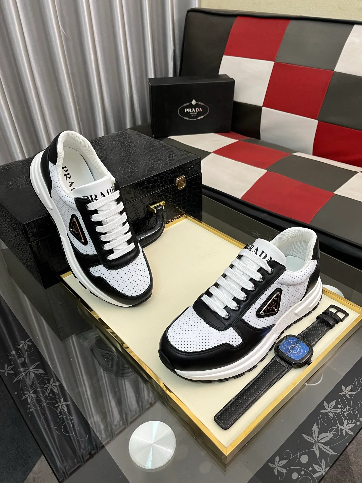 Men's shoes 💰420⌚️⌚️【PRADA】Prada - high-end quality original order 🔍🔍🔍 casual sports shoes - upper: 🔝 Nappa calfskin, brand hollow mesh hot reflective technology, tongue injection brand logo - lining: water-dyed cowhide - outsole: ultra-light TPU foam rubber; molded outsole -Ultra-high quality control and fine workmanship: highlighted (high-end, extravagance, and class) -Size: 38-443️⃣colors available